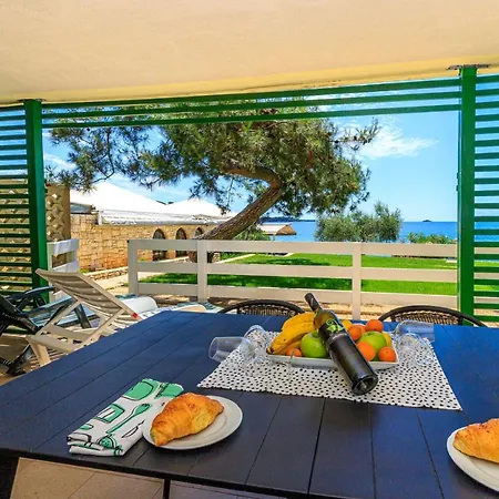 Al Mare Apartment