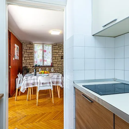 Apartment Al Mare Rovinj